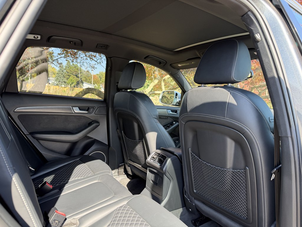 Photo 49 of this AUDI SQ5
