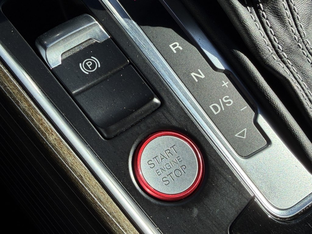 Photo 43 of this AUDI SQ5