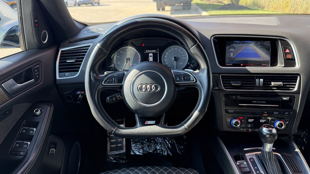 Photo 29 of this AUDI SQ5
