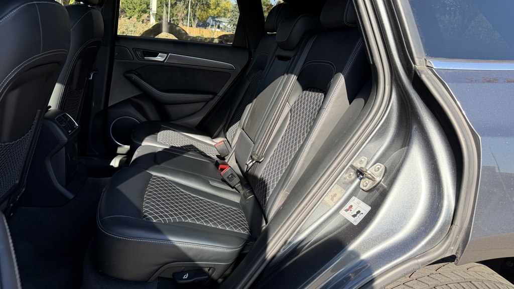 Photo 39 of this AUDI SQ5