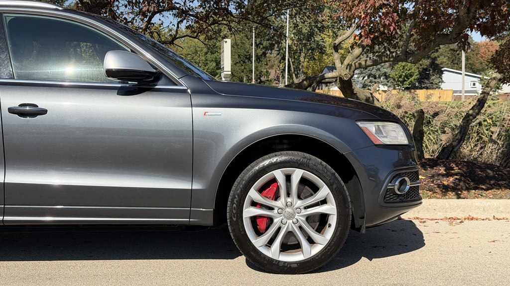Photo 7 of this AUDI SQ5