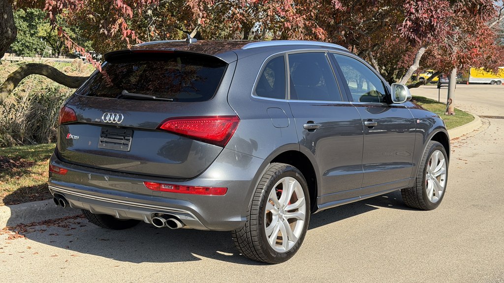 Photo 2 of this AUDI SQ5