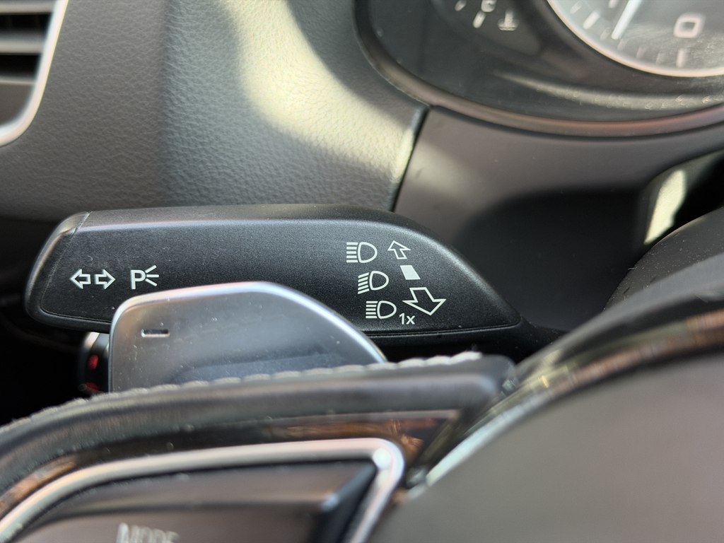 Photo 59 of this AUDI SQ5