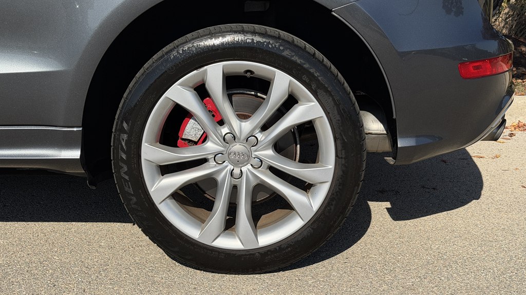 Photo 18 of this AUDI SQ5