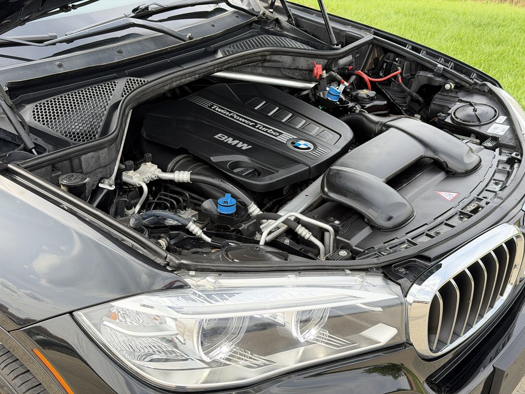 Photo 14 of this BMW X5