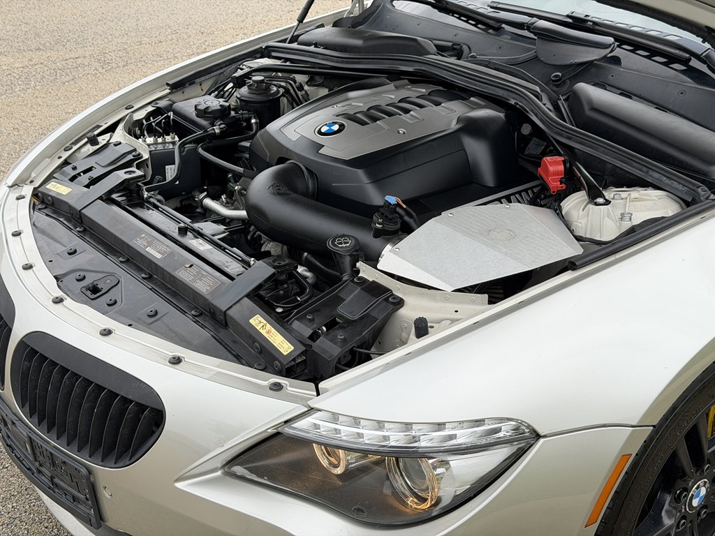 Photo 29 of this BMW 6 SERIES