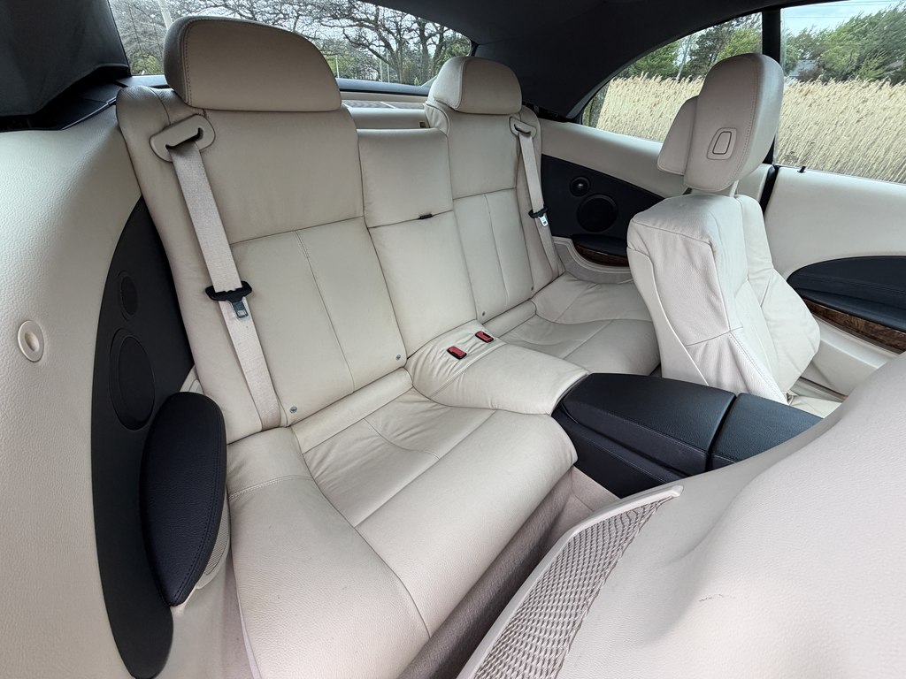 Photo 53 of this BMW 6 SERIES
