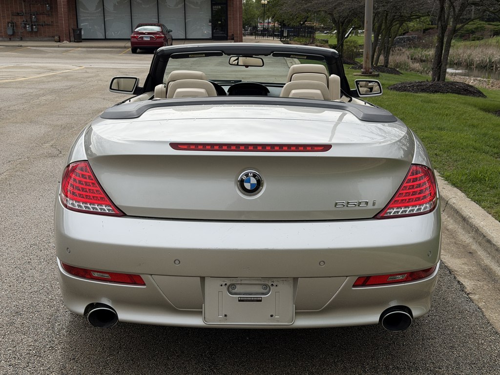 Photo 8 of this BMW 6 SERIES