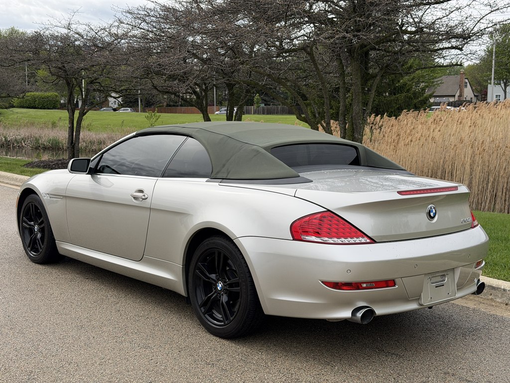 Photo 13 of this BMW 6 SERIES
