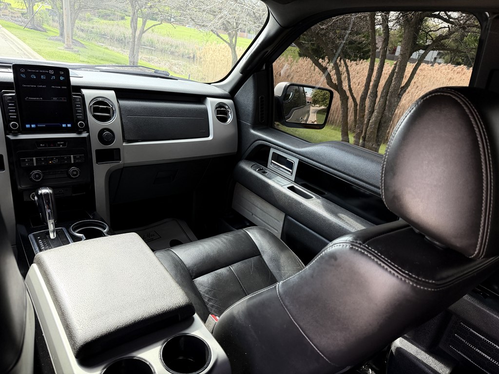 Photo 45 of this FORD F-150