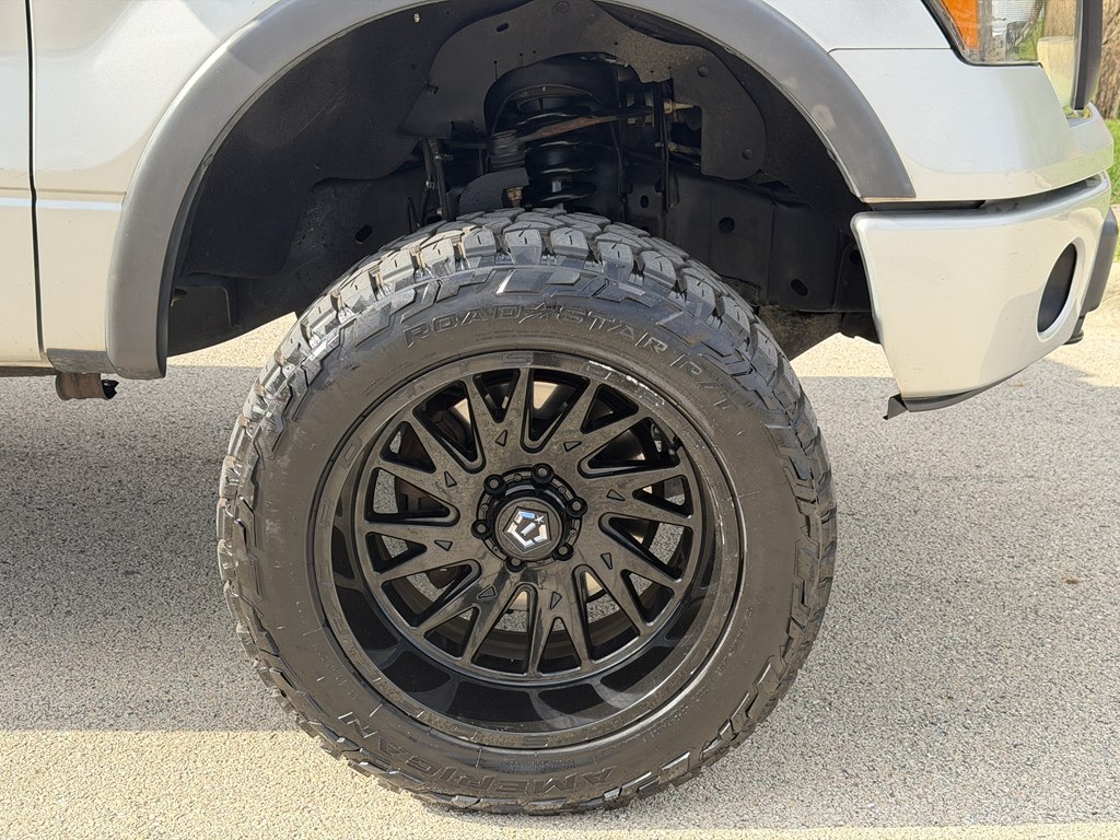 Photo 28 of this FORD F-150