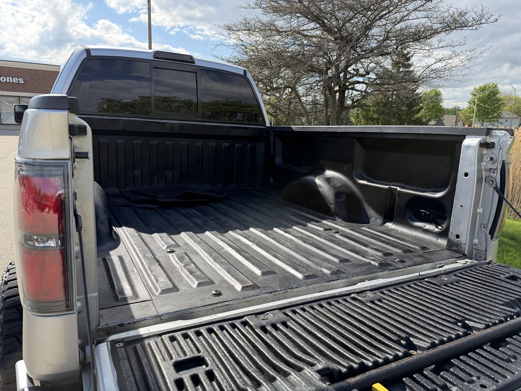 Photo 10 of this FORD F-150