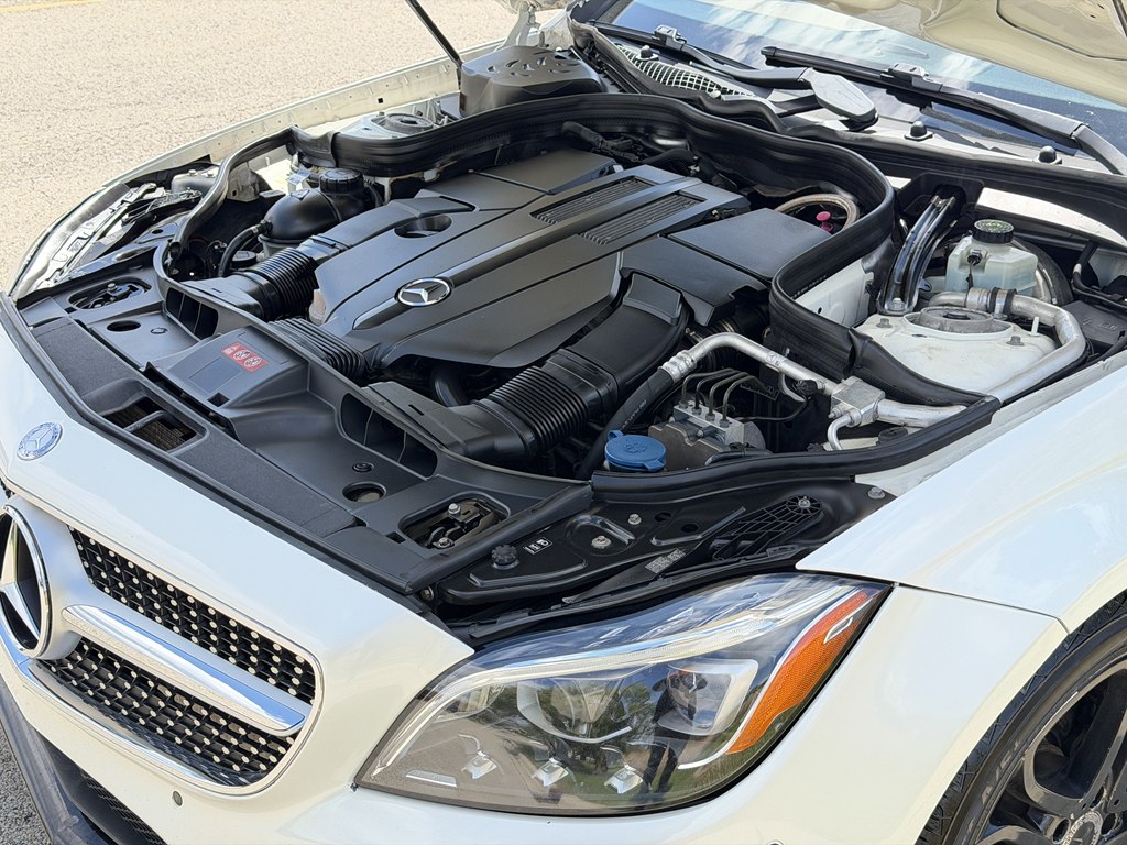 Photo 20 of this MERCEDES-BENZ CLS
