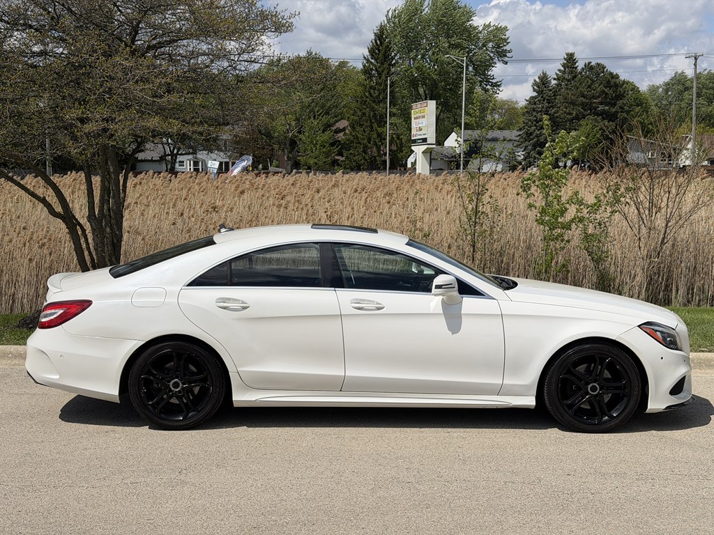 Photo 5 of this MERCEDES-BENZ CLS