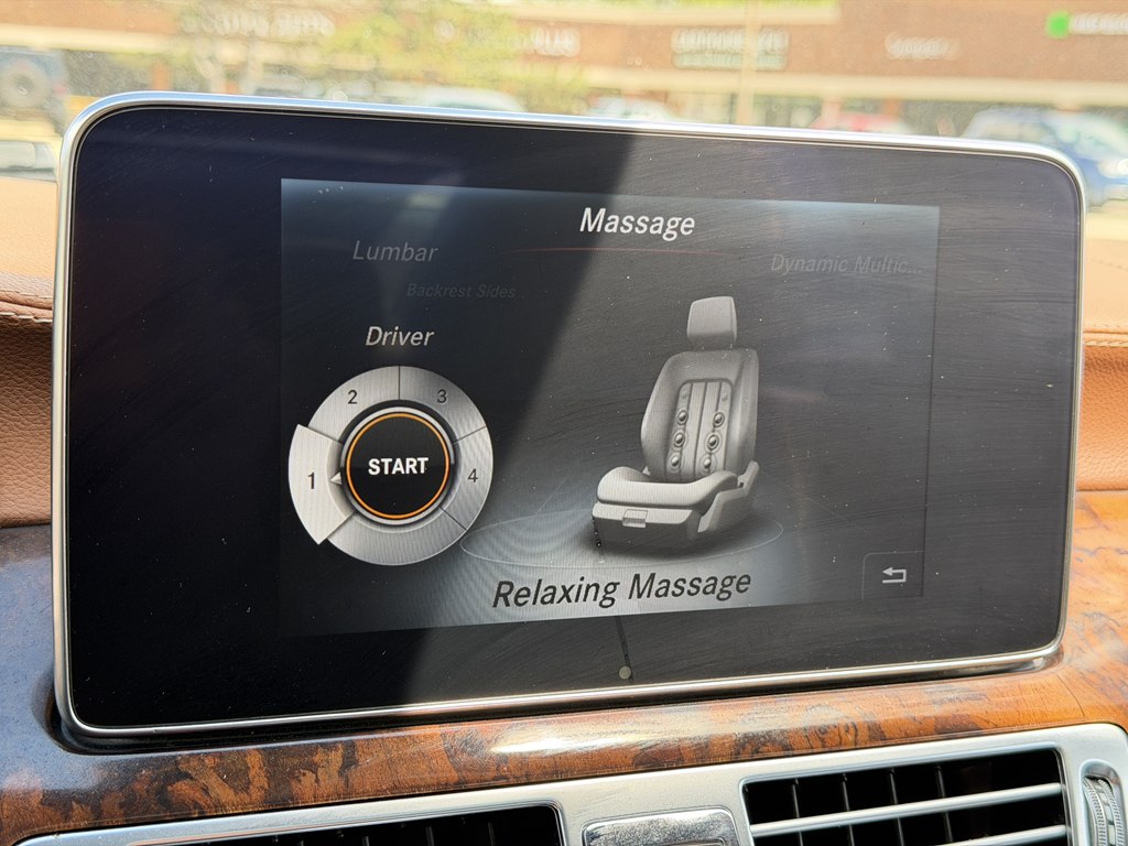 Photo 29 of this MERCEDES-BENZ CLS