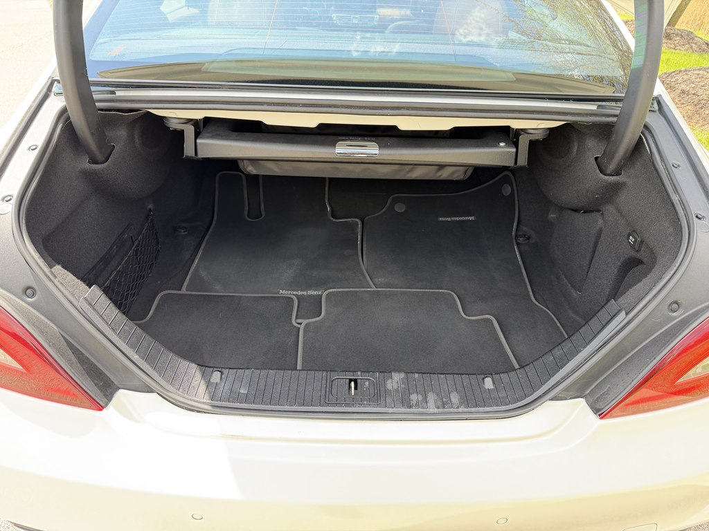 Photo 53 of this MERCEDES-BENZ CLS