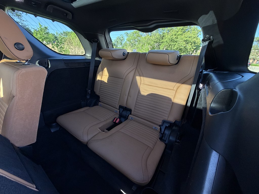 Photo 23 of this LAND ROVER DISCOVERY