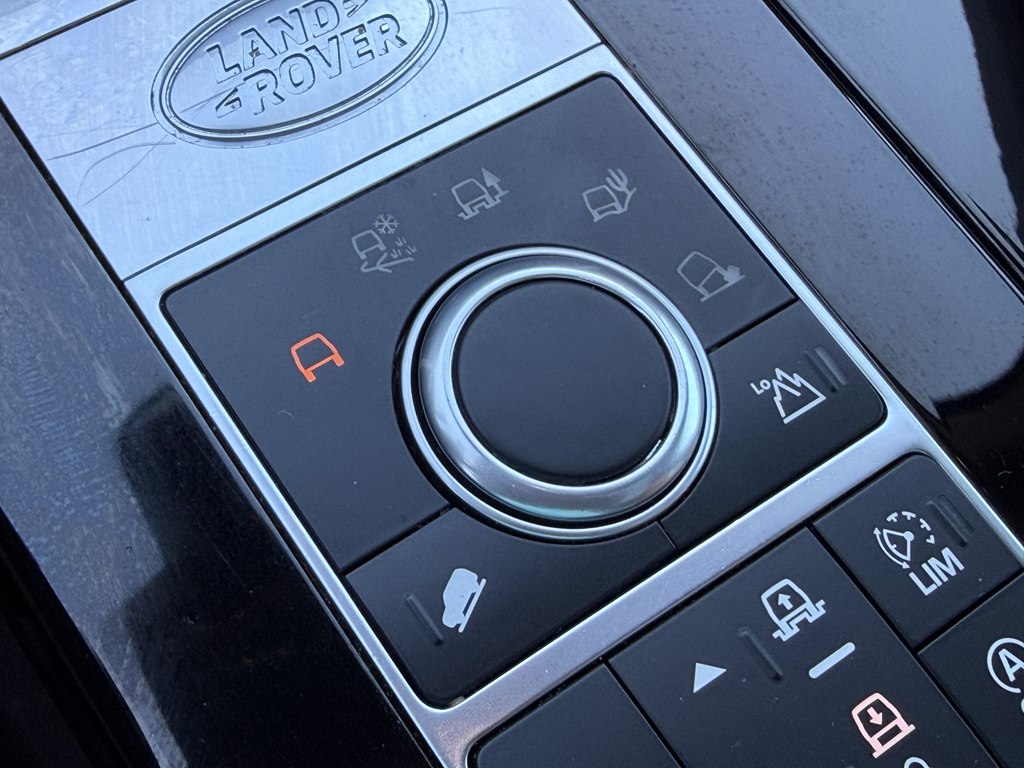 Photo 62 of this LAND ROVER DISCOVERY
