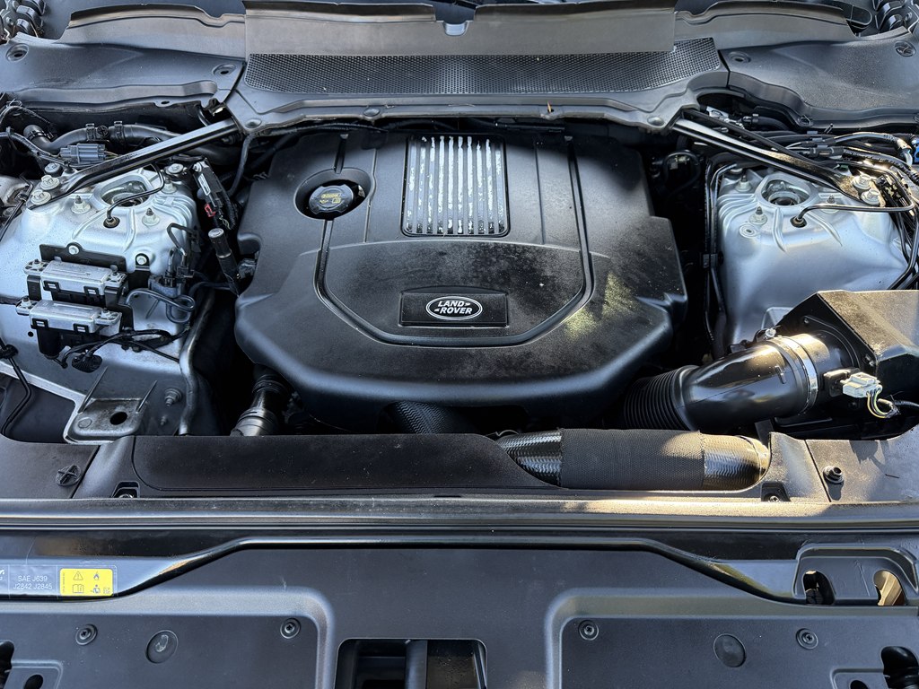 Photo 19 of this LAND ROVER DISCOVERY