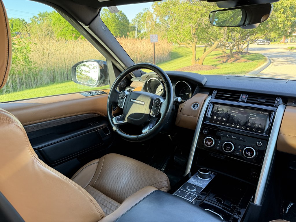 Photo 65 of this LAND ROVER DISCOVERY