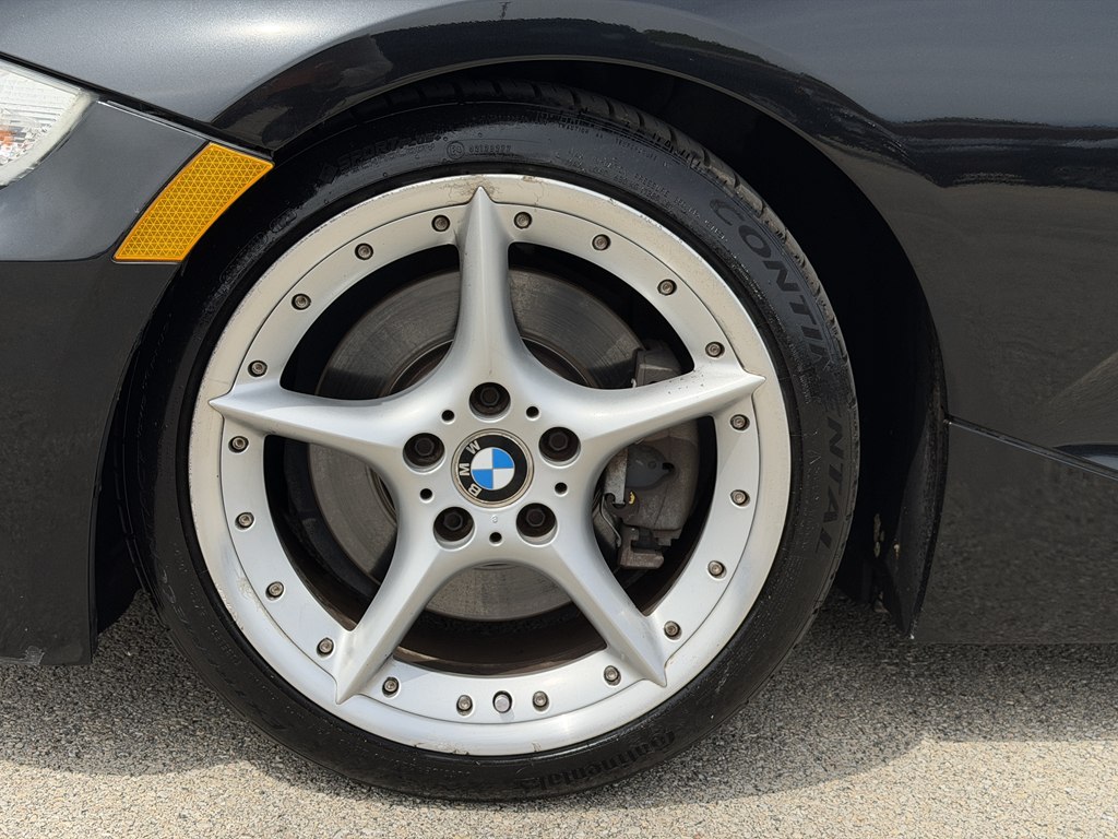 Photo 10 of this BMW Z4