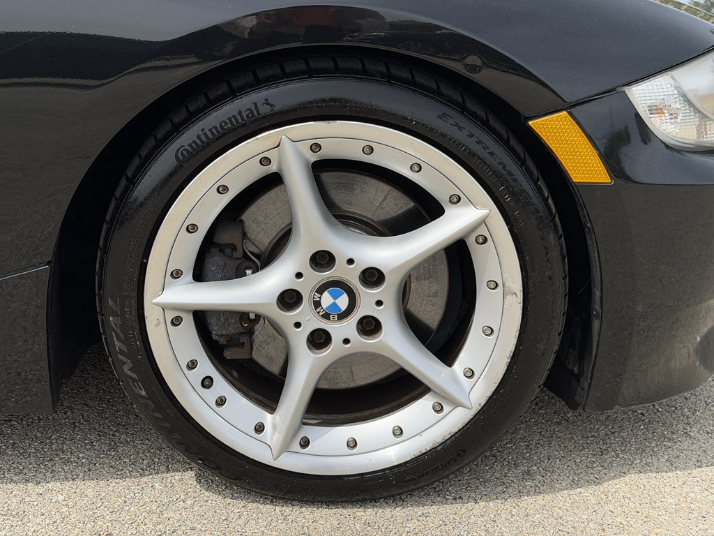 Photo 15 of this BMW Z4