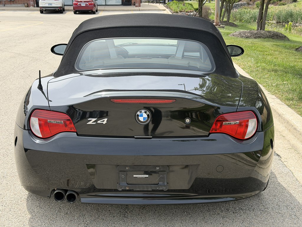 Photo 8 of this BMW Z4