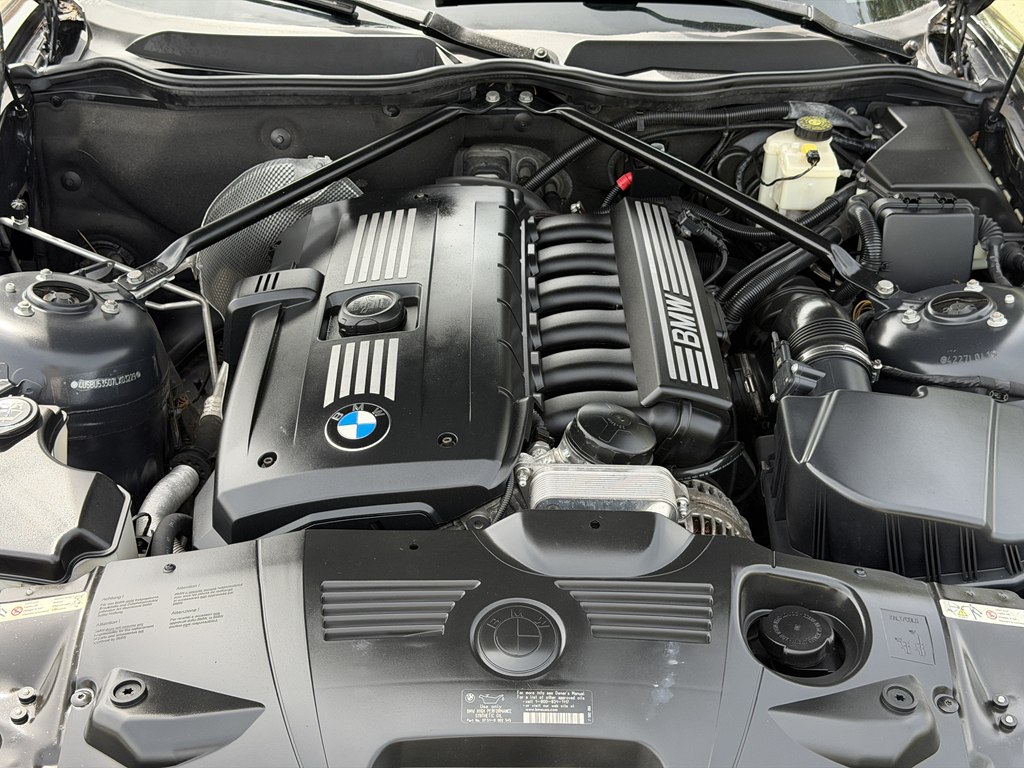 Photo 25 of this BMW Z4
