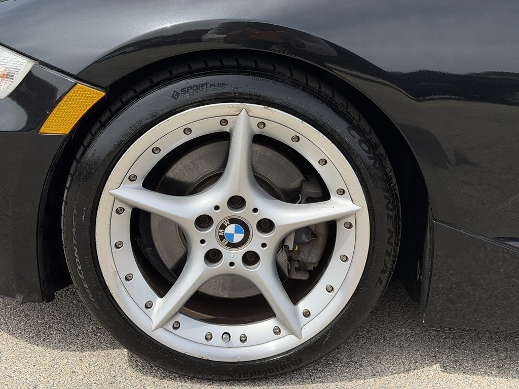 Photo 12 of this BMW Z4