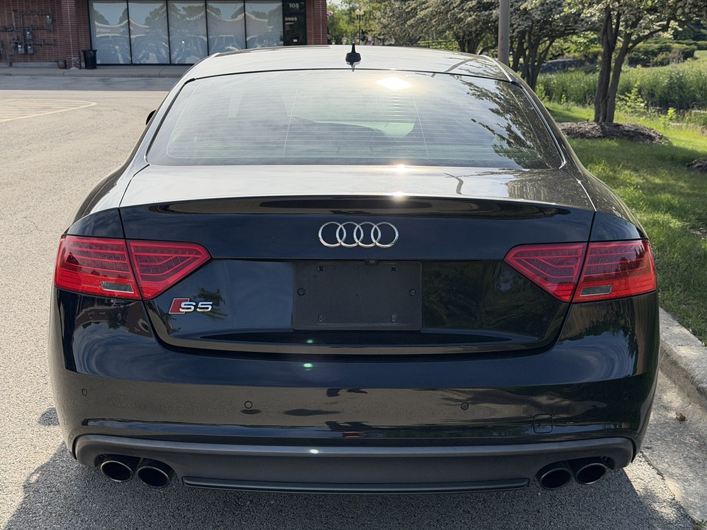 Photo 8 of this AUDI S5