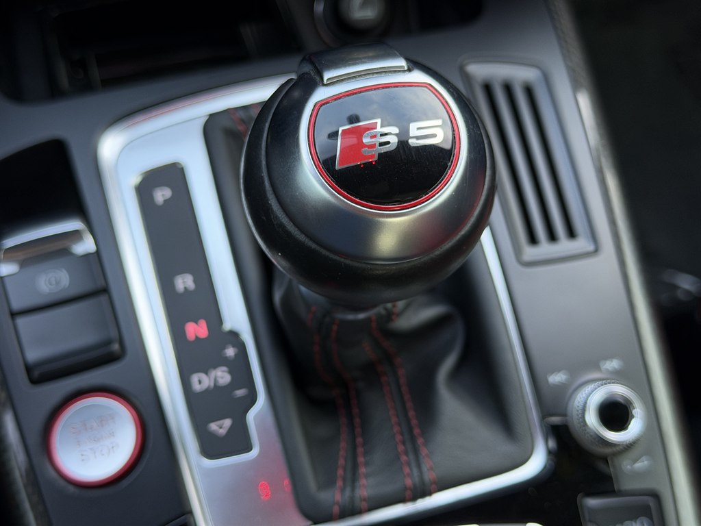 Photo 33 of this AUDI S5