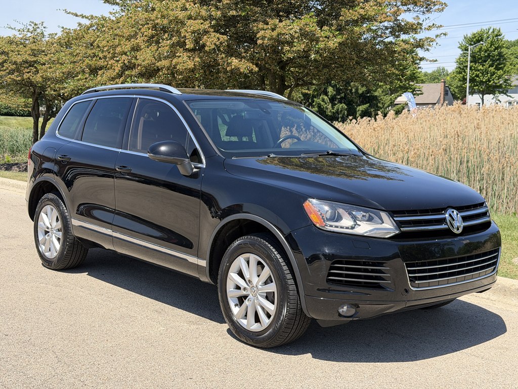 Photo 3 of this VOLKSWAGEN TOUAREG