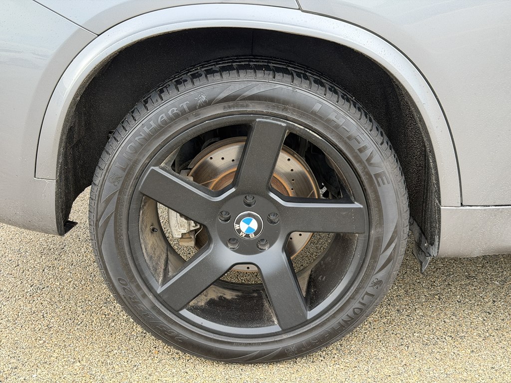 Photo 19 of this BMW X5