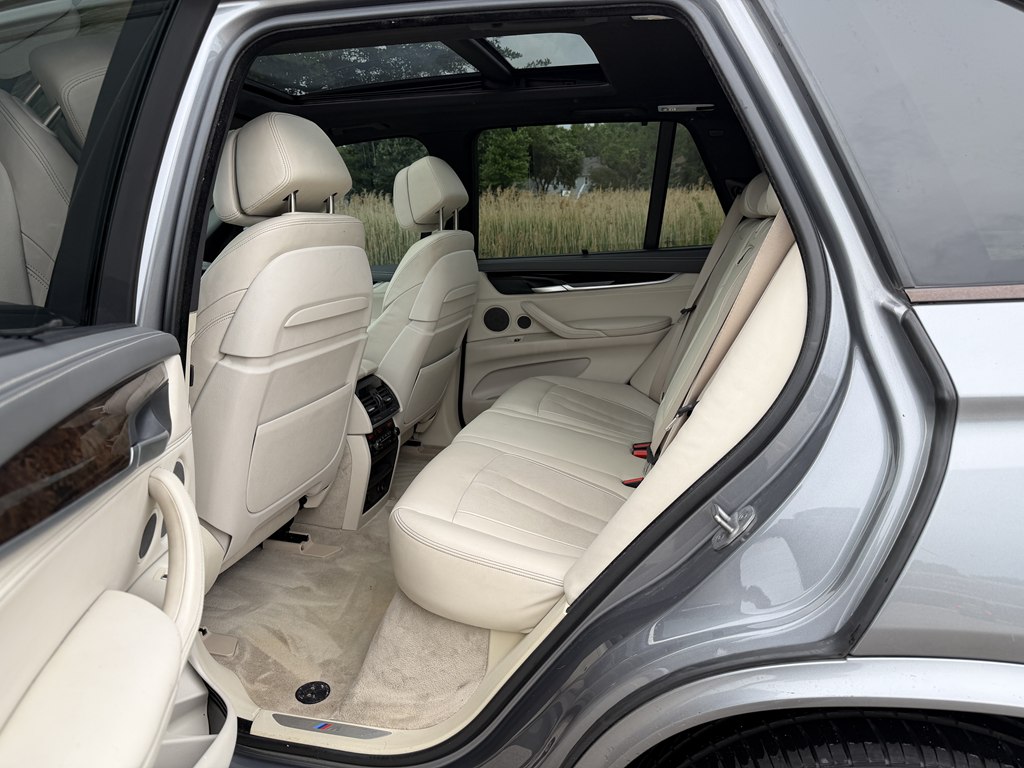 Photo 31 of this BMW X5