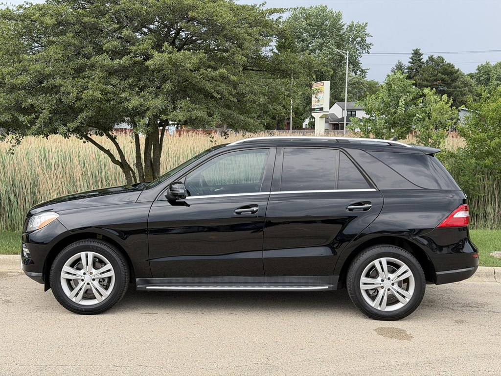 Photo 5 of this MERCEDES-BENZ M-CLASS