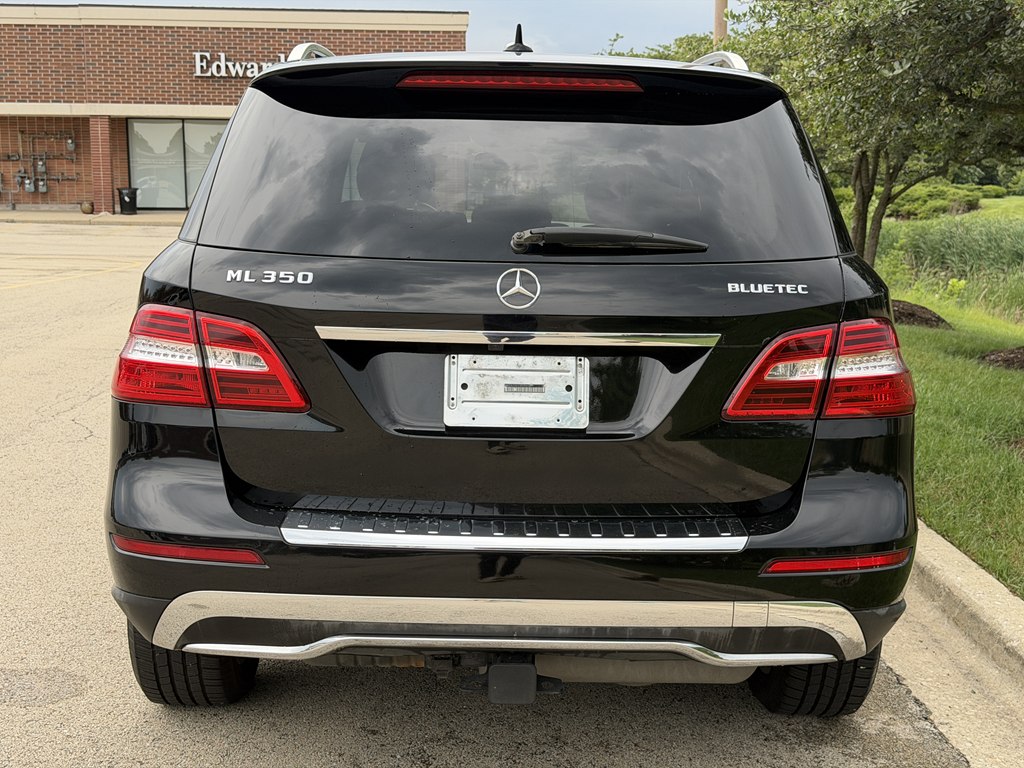 Photo 8 of this MERCEDES-BENZ M-CLASS