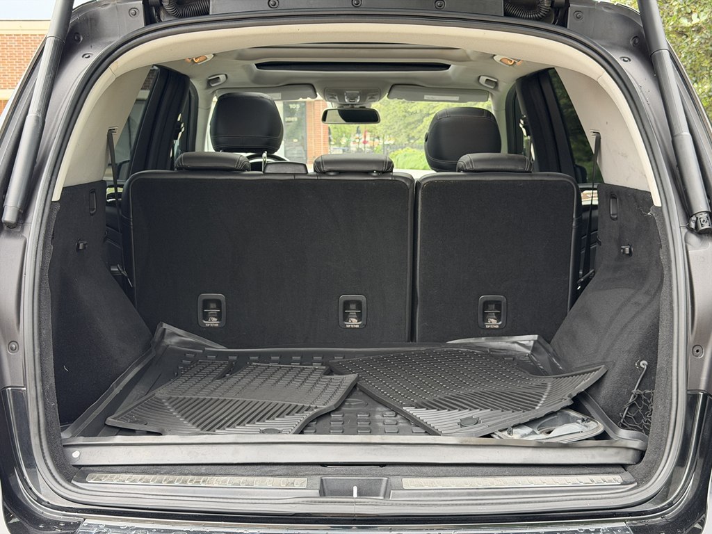 Photo 21 of this MERCEDES-BENZ M-CLASS