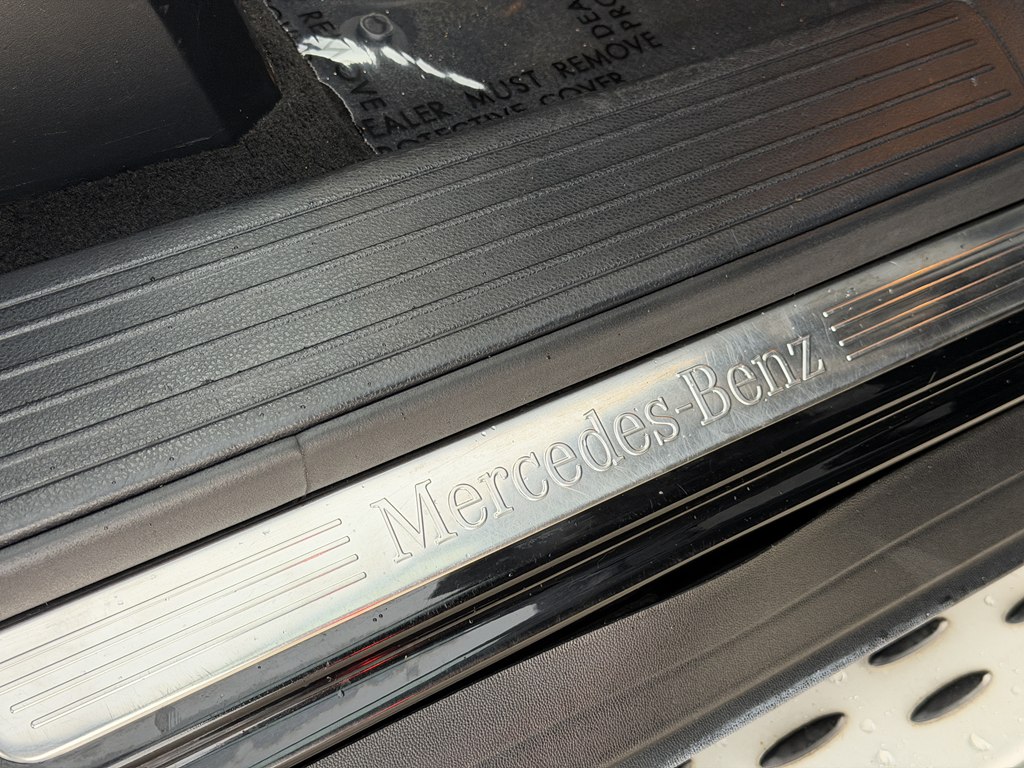 Photo 49 of this MERCEDES-BENZ M-CLASS