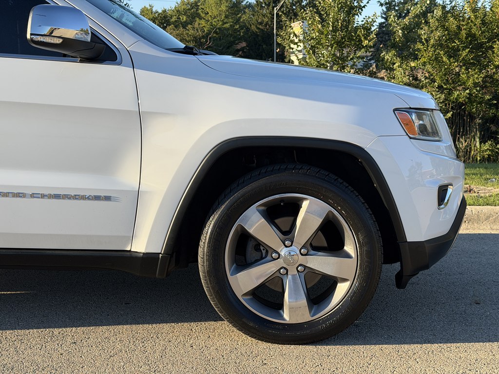 Photo 7 of this JEEP GRAND CHEROKEE
