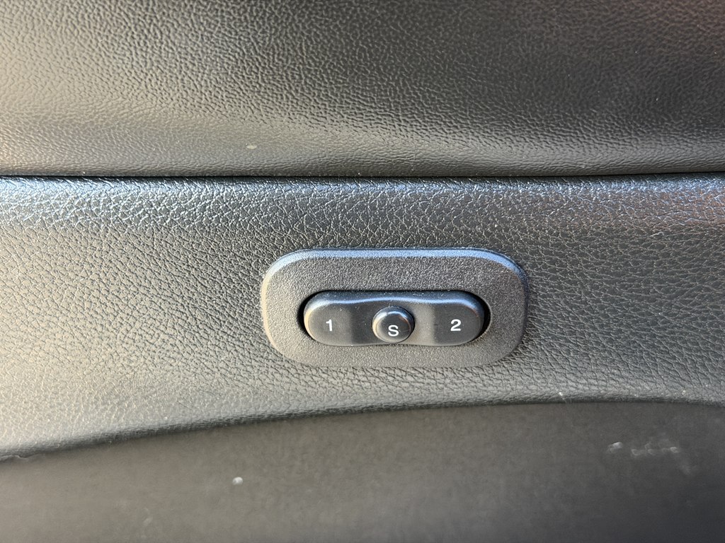 Photo 55 of this JEEP GRAND CHEROKEE