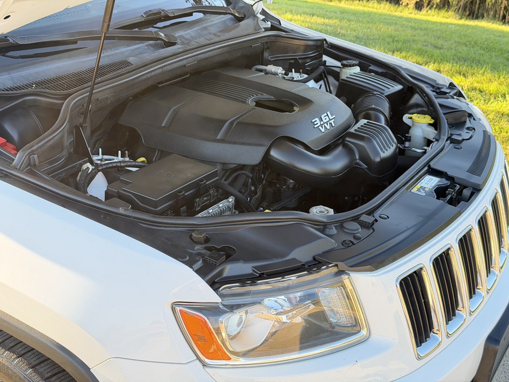 Photo 20 of this JEEP GRAND CHEROKEE