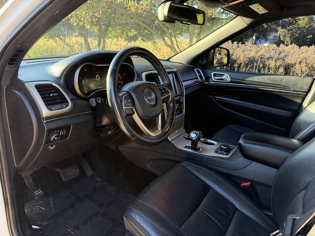 Photo 29 of this JEEP GRAND CHEROKEE