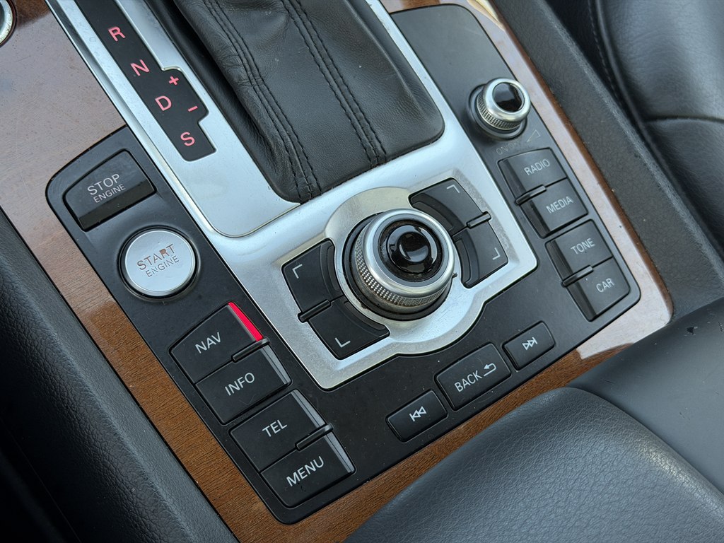 Photo 46 of this AUDI Q7