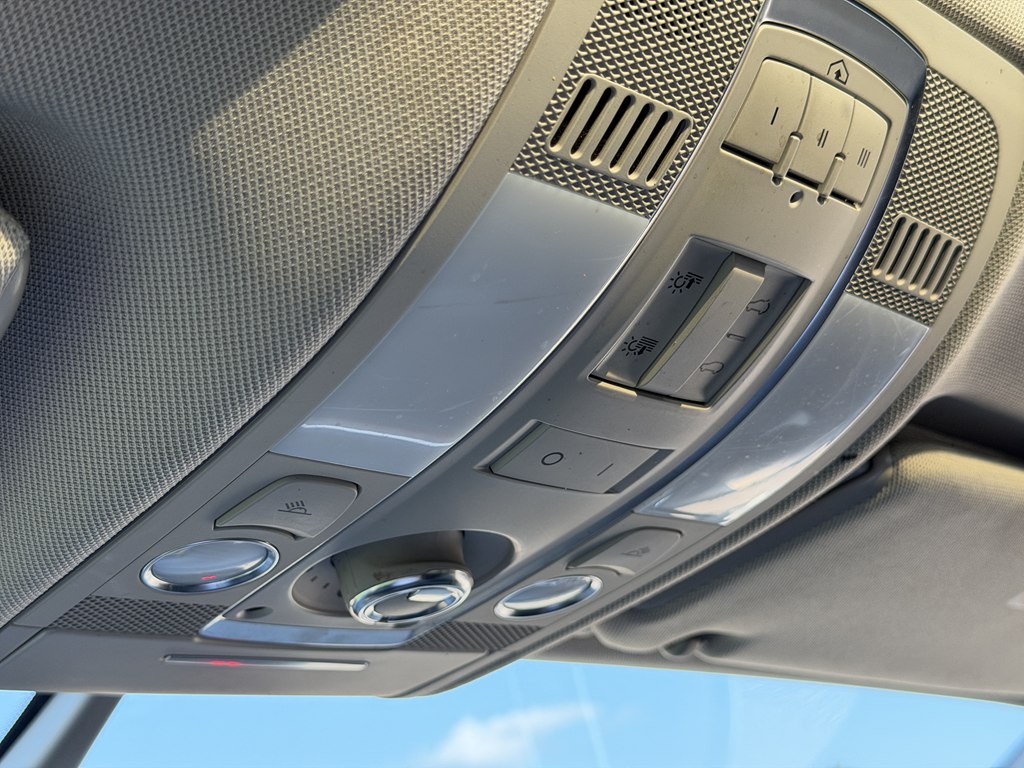 Photo 43 of this AUDI Q7