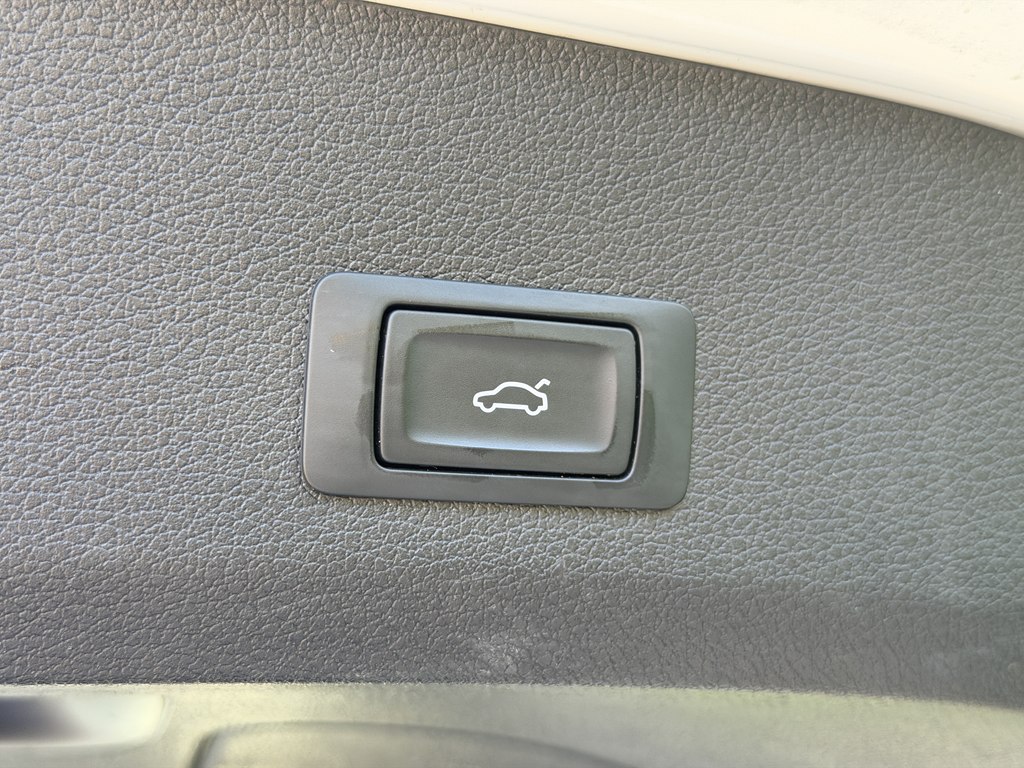 Photo 51 of this AUDI Q7