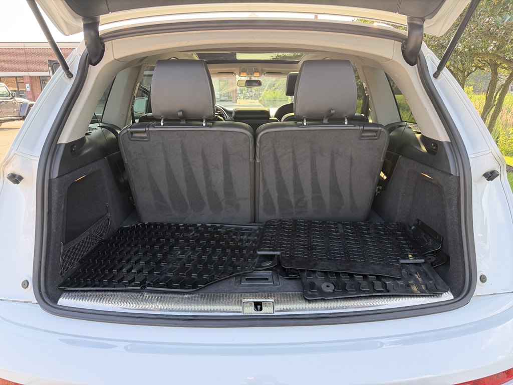 Photo 29 of this AUDI Q7