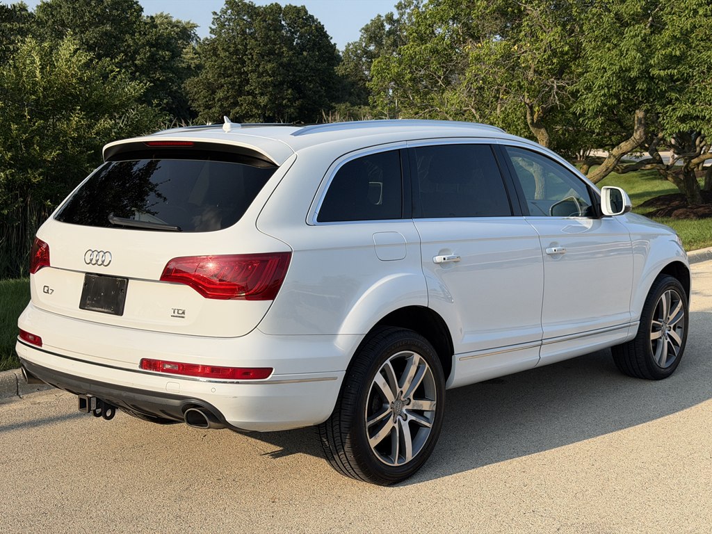 Photo 2 of this AUDI Q7