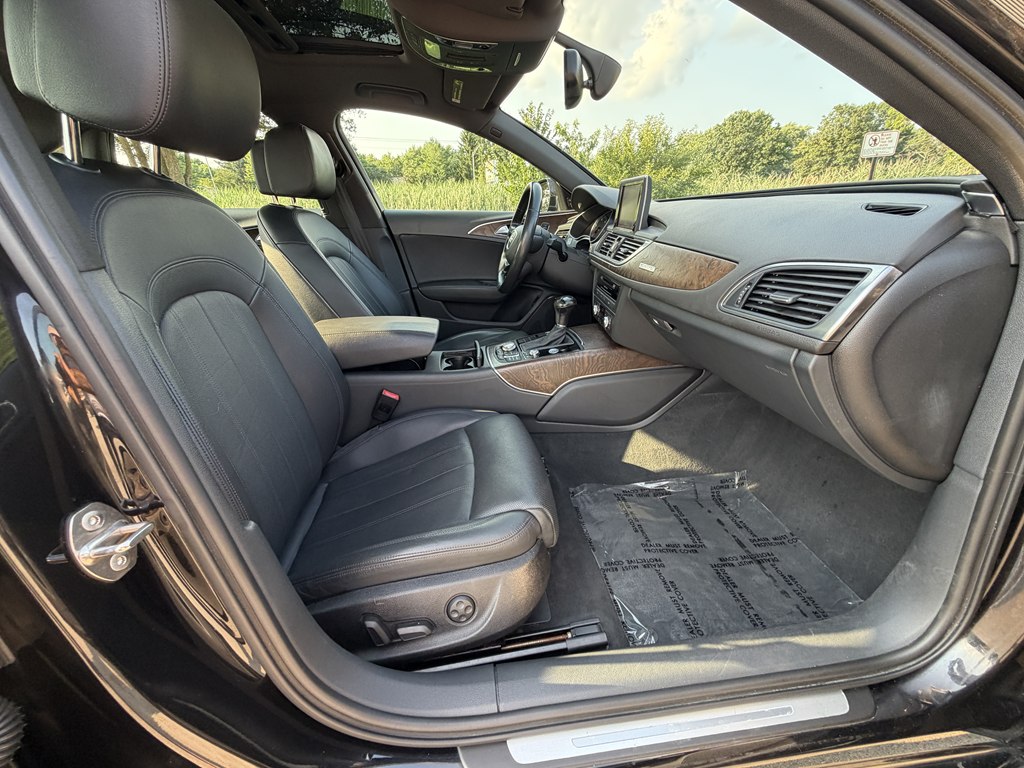 Photo 41 of this AUDI A6