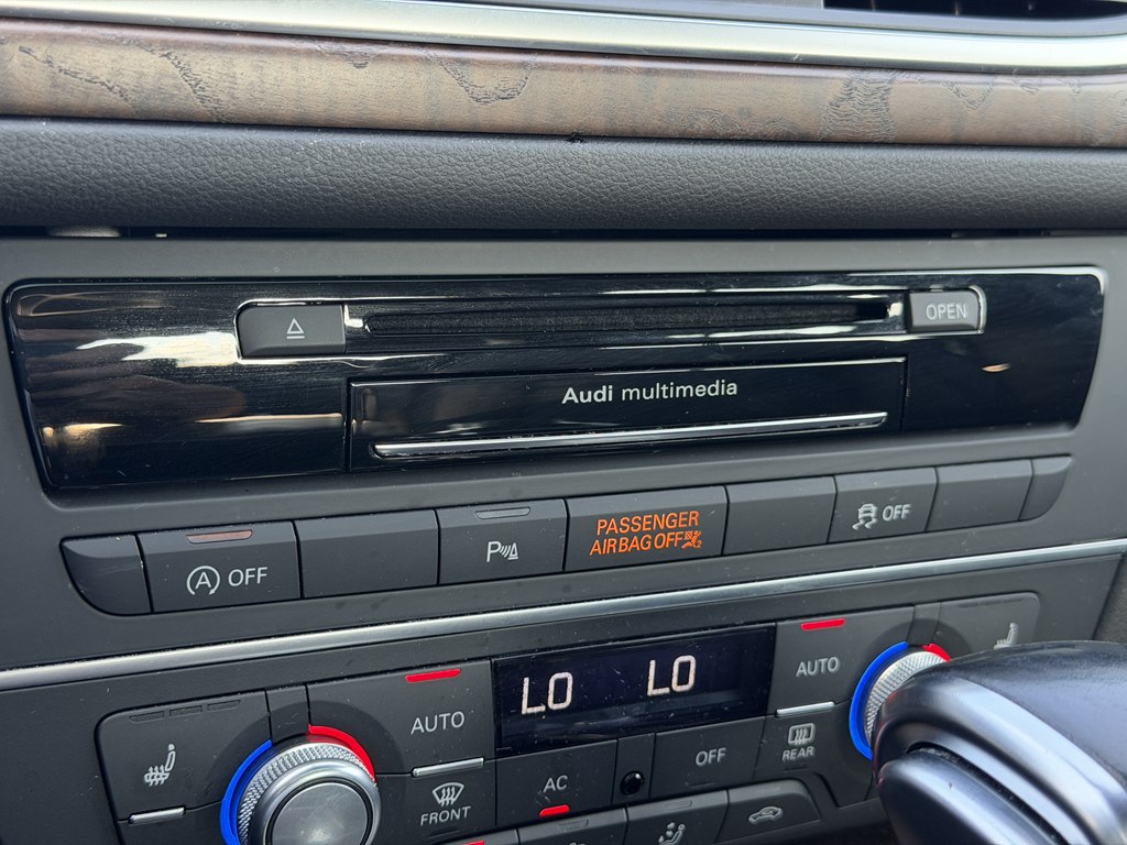 Photo 37 of this AUDI A6
