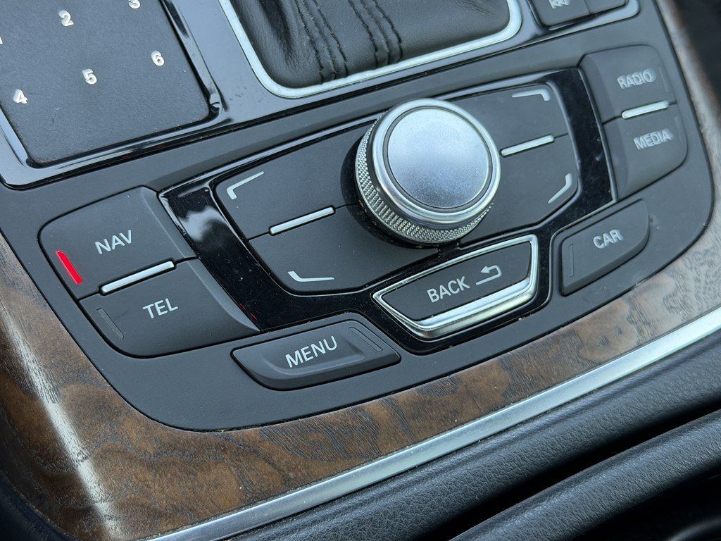 Photo 36 of this AUDI A6